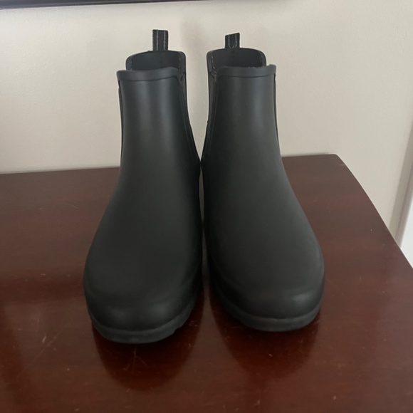Hunter Refined Chelsea Rainboot - Picture 3 of 5